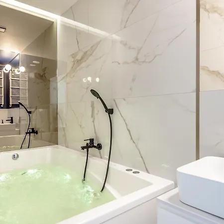 Super-Apartamenty Vip Jacuzzi III Poznan Exterior photo